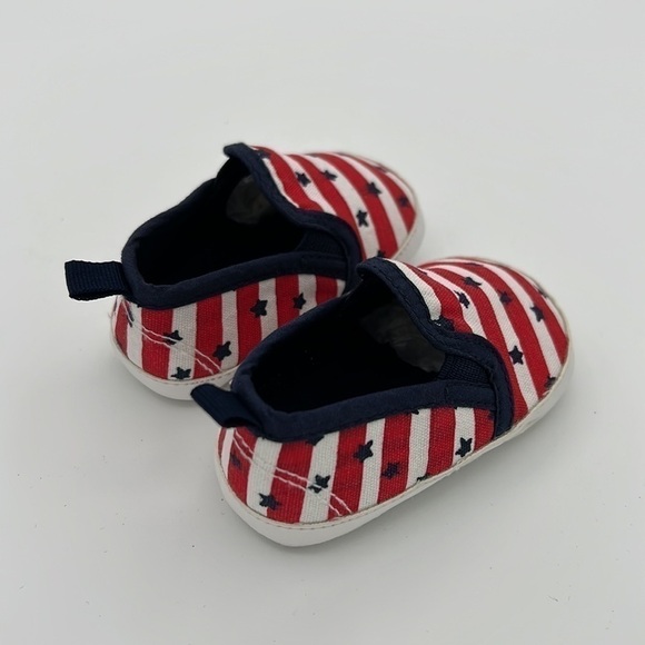 Old Navy patriotic red white and blue canvas sneakers size 0-3 months - Picture 2 of 7